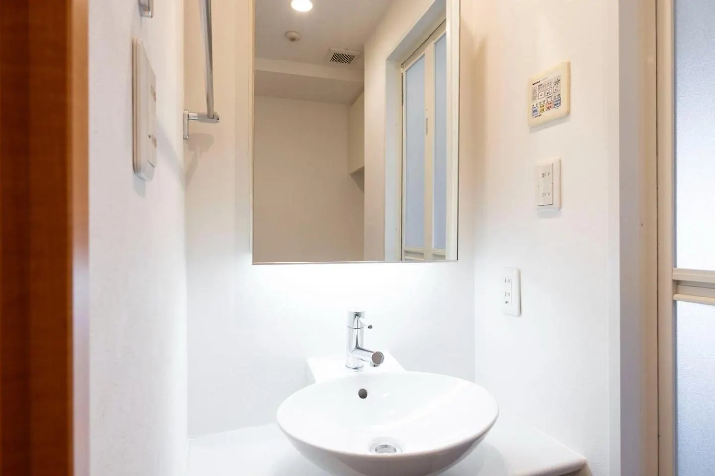 Puraz Tower Higashi-Shinjuku Apartment Tokyo