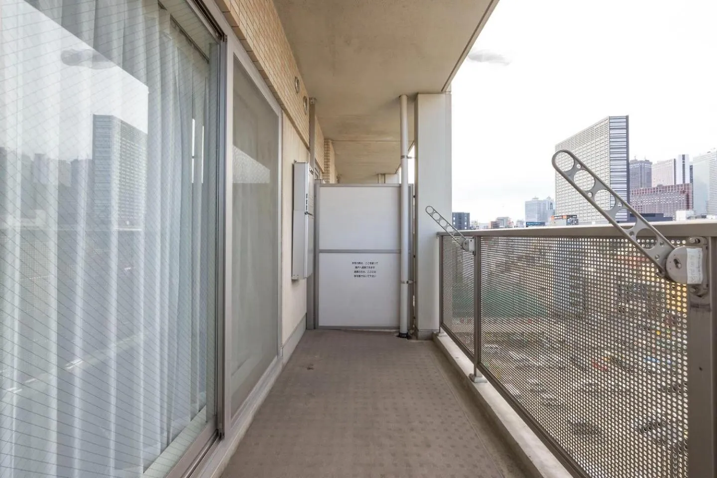 Puraz Tower Higashi-Shinjuku Apartment Tokyo