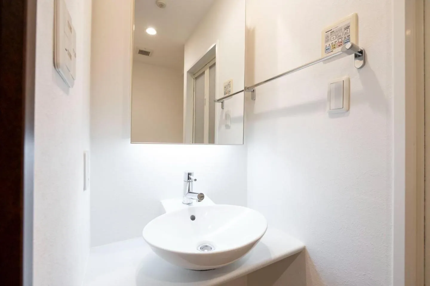 Puraz Tower Higashi-Shinjuku Apartment Tokyo 0*,  Japan
