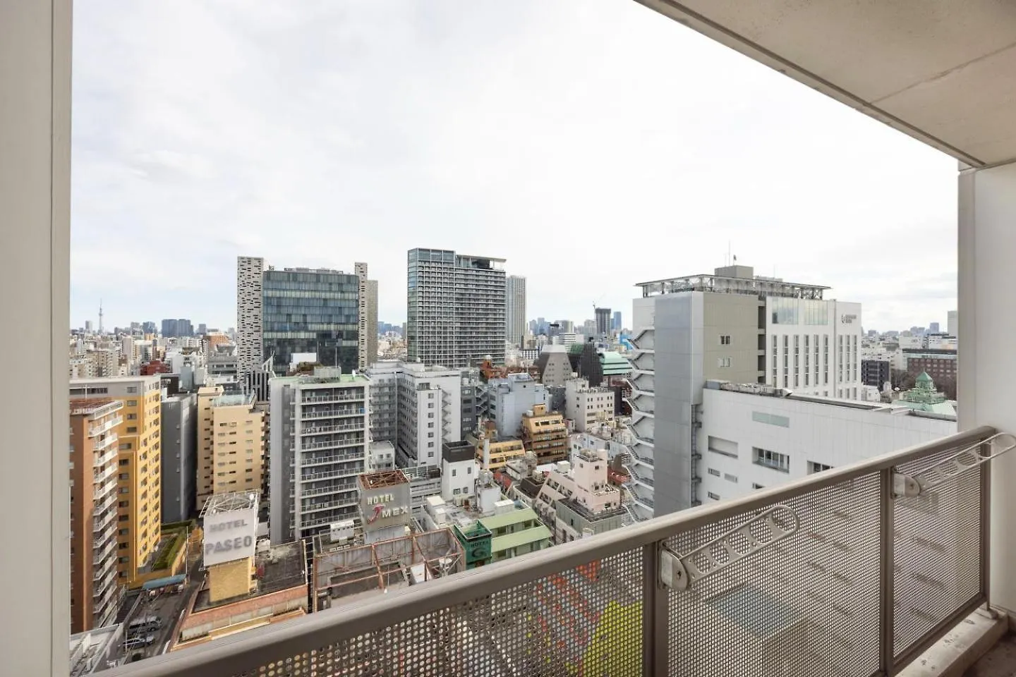 Puraz Tower Higashi-Shinjuku Apartment Tokyo