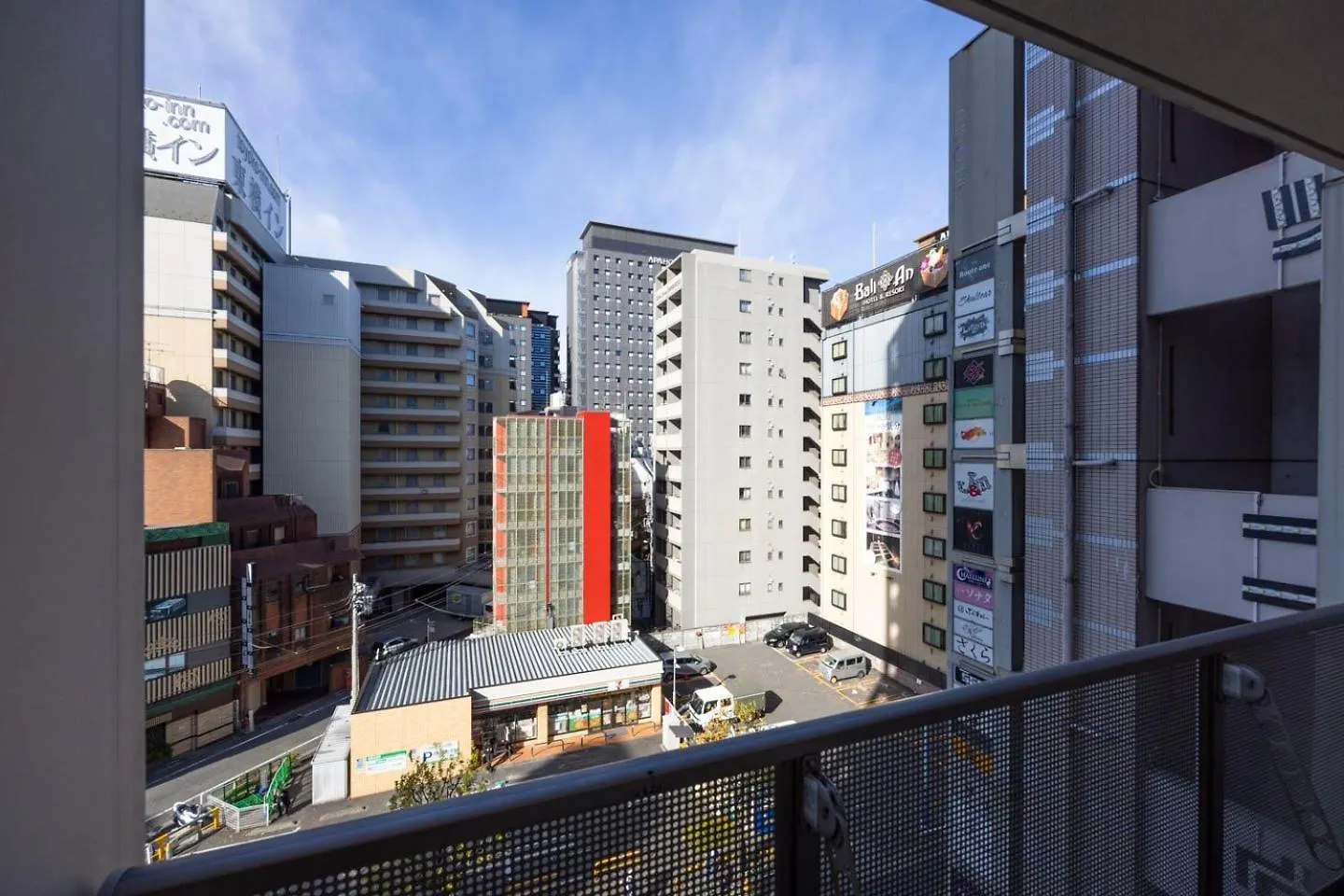 Puraz Tower Higashi-Shinjuku Apartment Tokyo 0*,  Japan